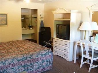 Motel Deerfield Inn And Suites - Fairview