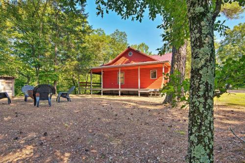 Broken Bow Cabin With Deck On Mountain Fork River!