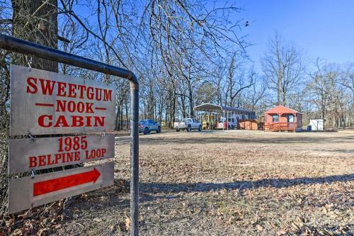 Apartamento Couples Retreat Woodsy Broken Bow Studio!