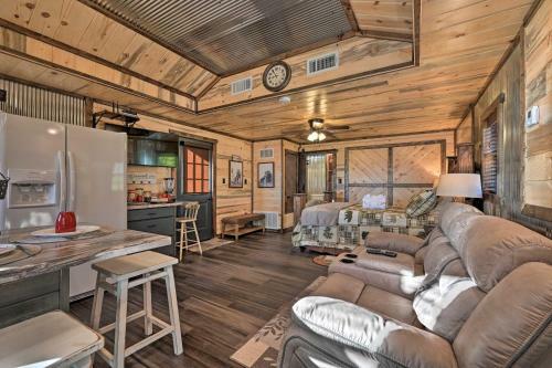 Apartamento Couples Retreat Woodsy Broken Bow Studio!