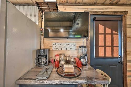 Apartamento Couples Retreat Woodsy Broken Bow Studio!