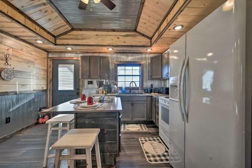 Apartamento Couples Retreat Woodsy Broken Bow Studio!