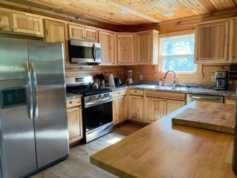 Arrow W Adventures - The Canyon Cabin