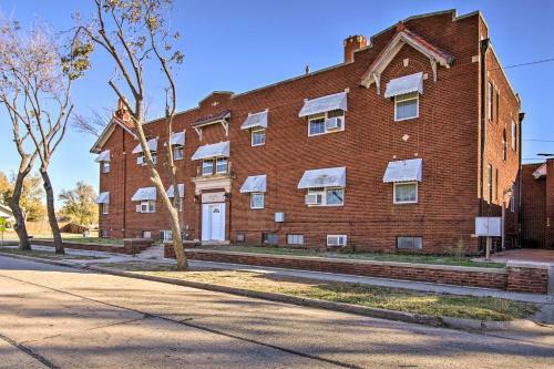 Central And Cozy Apartment About 1 Mi To Dtwn Enid!