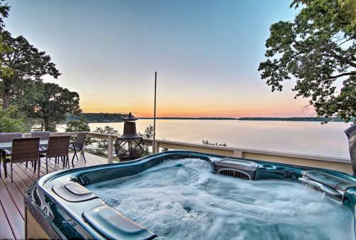 South Grand Lakefront Oasis With Deck And Dock!