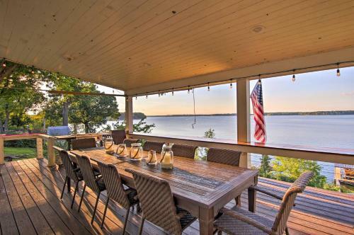 South Grand Lakefront Oasis With Deck And Dock!