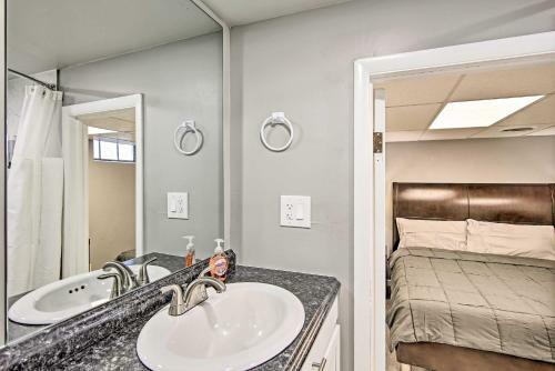 Apartamento Cozy Apt In Historic Enid Building - Pets Ok!