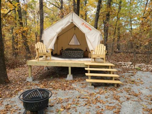 Tentrr Signature Site - Leaning Tree Woods