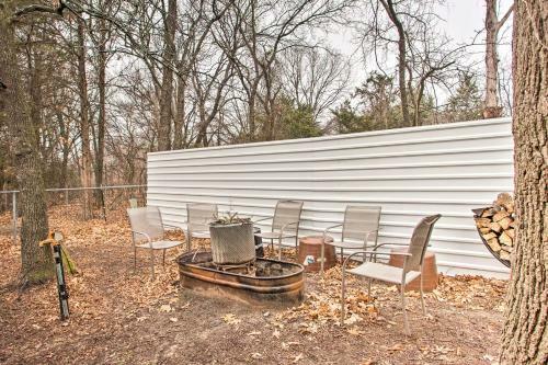 Amenity-packed Kingston Property With Private Dock!