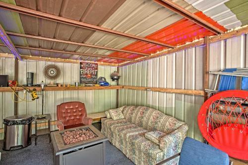 Amenity-packed Kingston Property With Private Dock!
