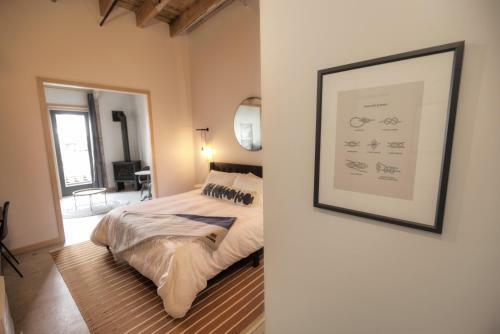 Bowline Hotel