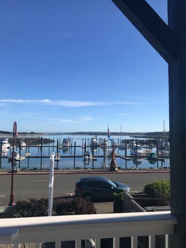 Posada Bandon Marina Inn