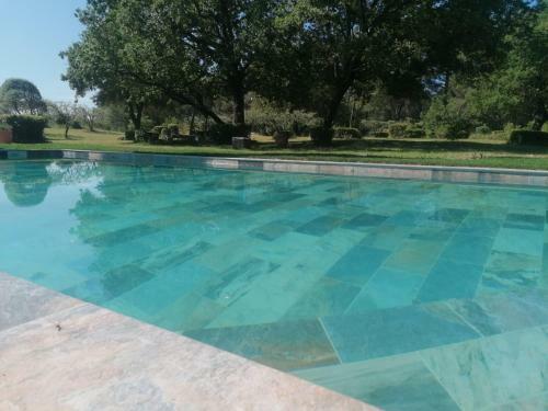 Bed & Breakfast Le Mas Des Escans