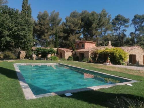 Bed & Breakfast Le Mas Des Escans