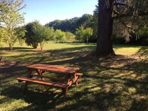 Le Petit Chateau - Adults Only Property