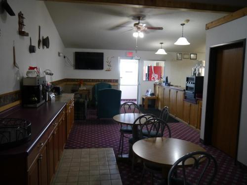 Hotel Regency Inn & Suites - Kimball