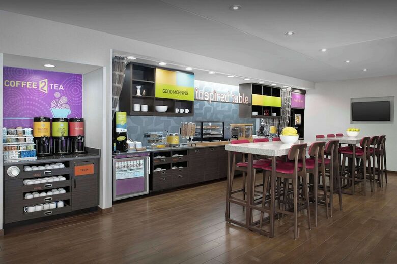 Hotel Home2 Suites By Hilton Greensboro Airport