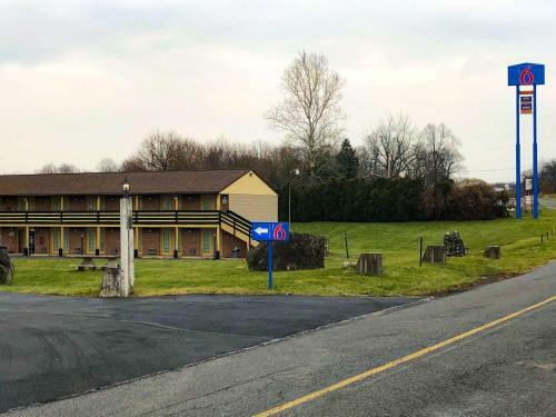 Posada Scottish Inns Shartlesville