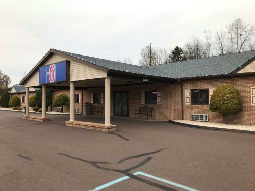 Posada Motel 6-bloomsburg, Pa