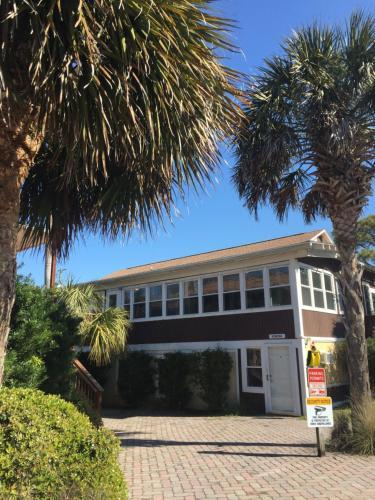 Posada Holliday Inn Of Folly Beach