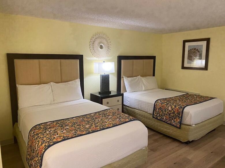 Lincoln Inn Express Hotel And Suites