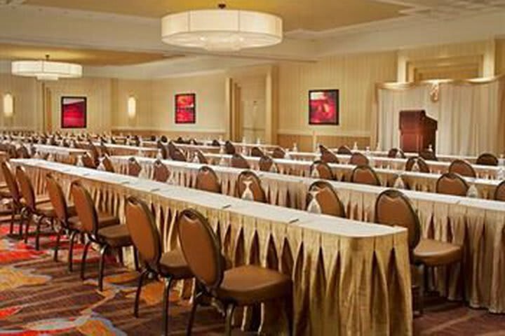 Sheraton Oklahoma City Downtown Hotel
