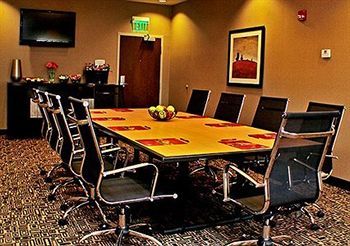 Hotel Cambria Suites Oklahoma City