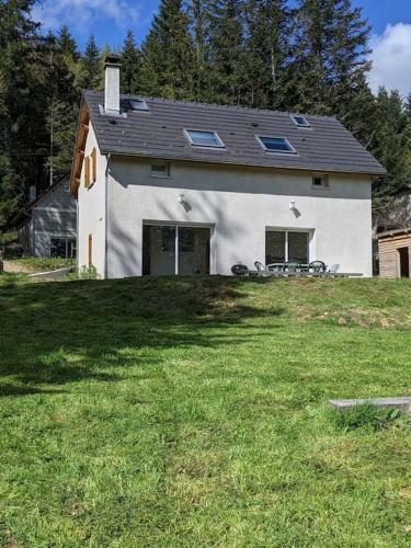 Petite Maison Au Calme Avec Vue Magnifique !