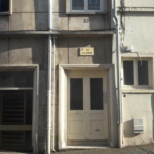 Petite Chambre Meubl�e - Coeur de Ville