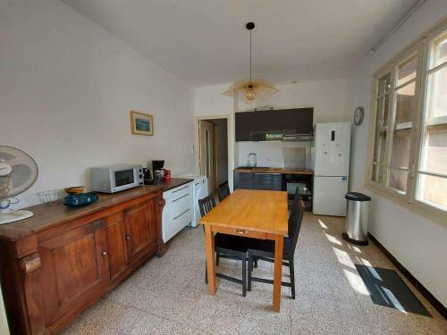Maison Le Grau D'agde, 3 Pi�ces, 5 Personnes - Fr-1-423-227