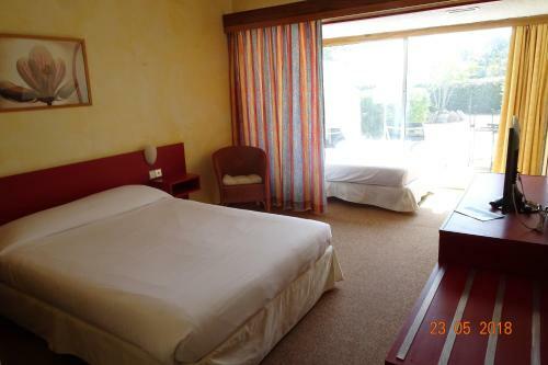 83 Hotel