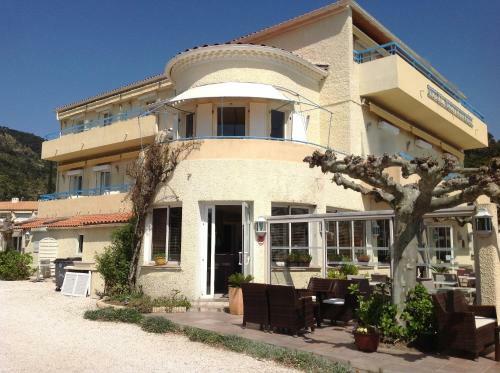 Hotel H�tel M�diterran�e