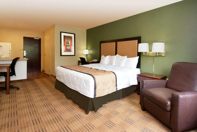 Hotel Suburban Studios