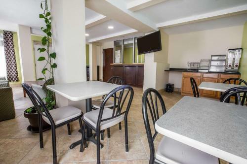 Hotel Rodeway Inn Laurens