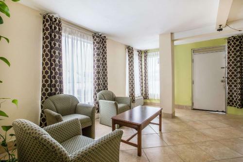 Hotel Rodeway Inn Laurens