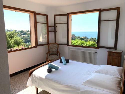 Villa Proven�ale Avec Vue Mer Panoramique