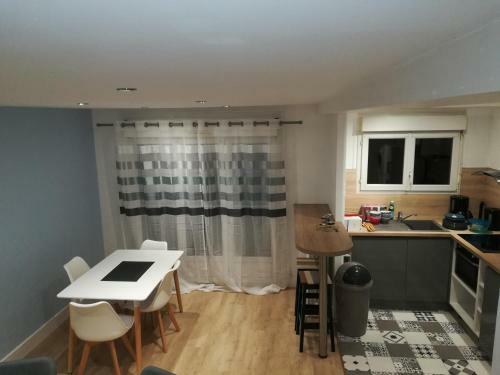Apartamento La Crochardi�re & Parking Centre Ville Le Mans