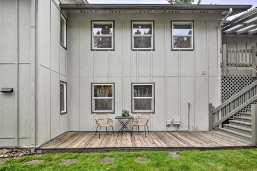 Bright Eugene Home Near Dining And Attractions!