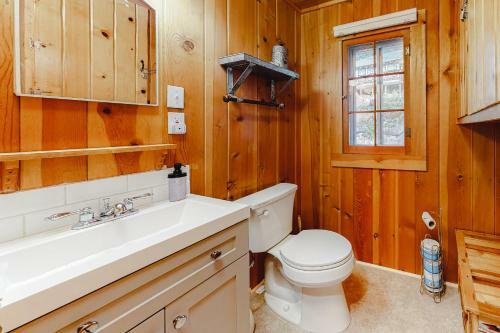 Knotty Pine Cabin