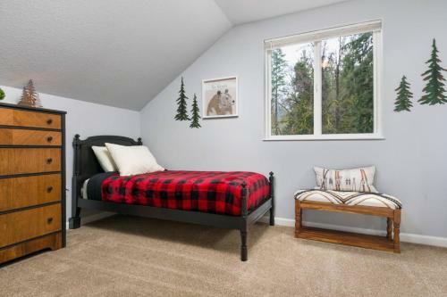 Salmon River Retreat