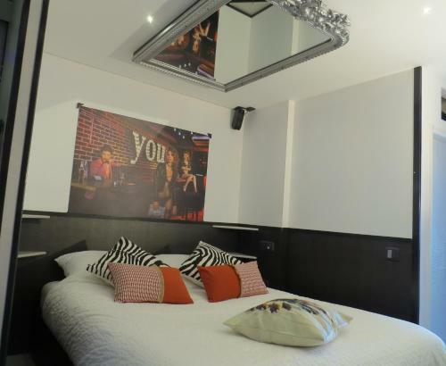 Apartment Naturist Cap Carbone