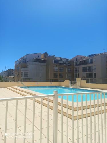 Apartamento Studio Centre Port Avec Piscine