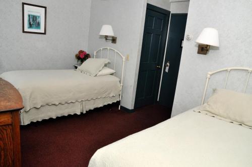 National Hotel