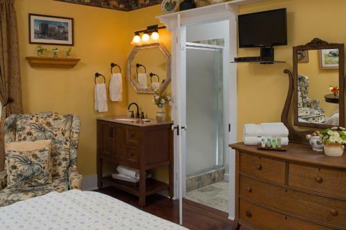 1825 Inn Bed And Breakfast