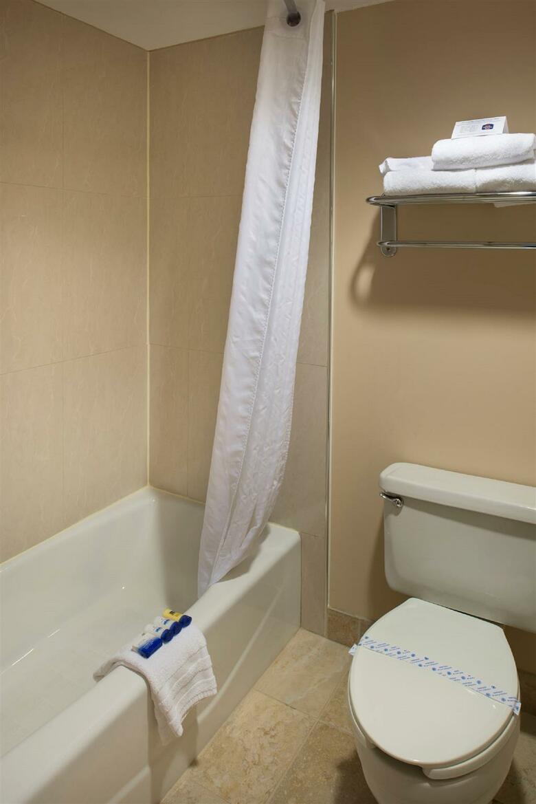 Hotel Best Western Plus Cedar Bluff Inn