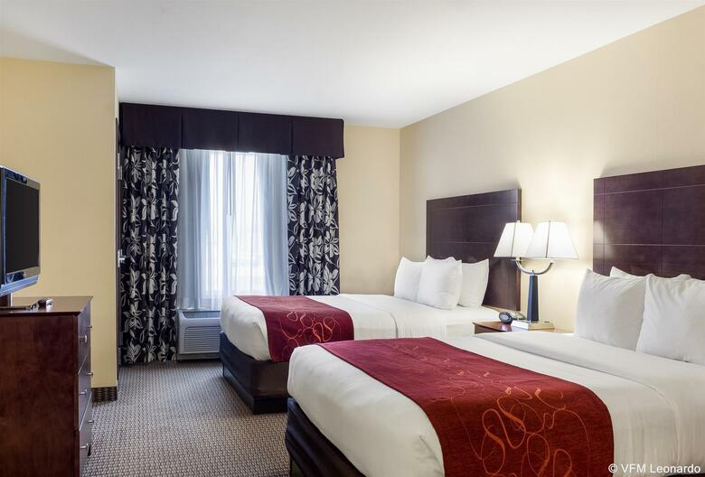 Comfort Suites Hotel & Convention Center