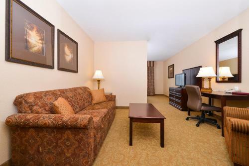 Hotel Comfort Inn & Suites