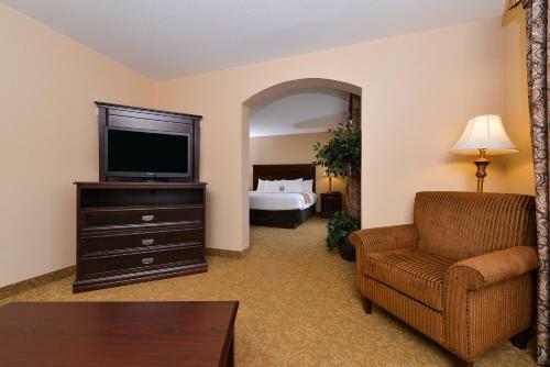 Hotel Comfort Inn & Suites