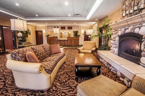 Hotel Comfort Inn & Suites