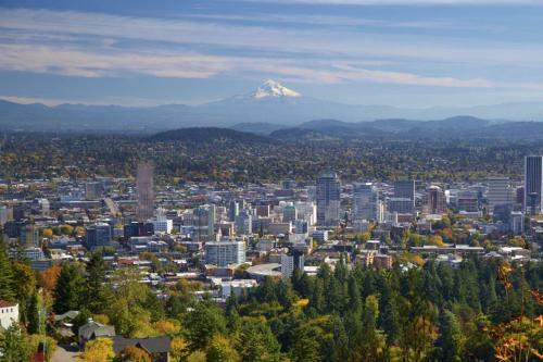Milwaukie Heights South Studio